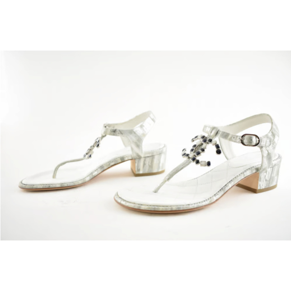 Chanel 20P White Silver CC Logo Mule Strap Thong Sandal Block Heel Flat 36.5c - Picture 2 of 12